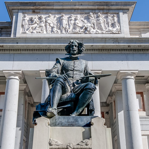 madrid statue
